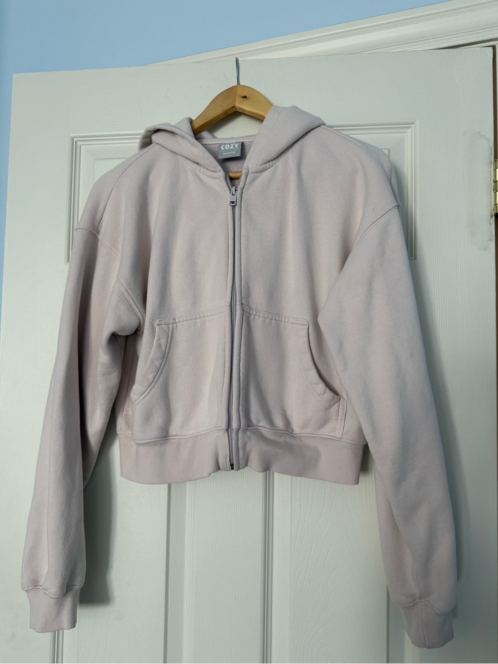 Aritzia TNA Cozy Light Pink Boyfriend Style Zip-Up
